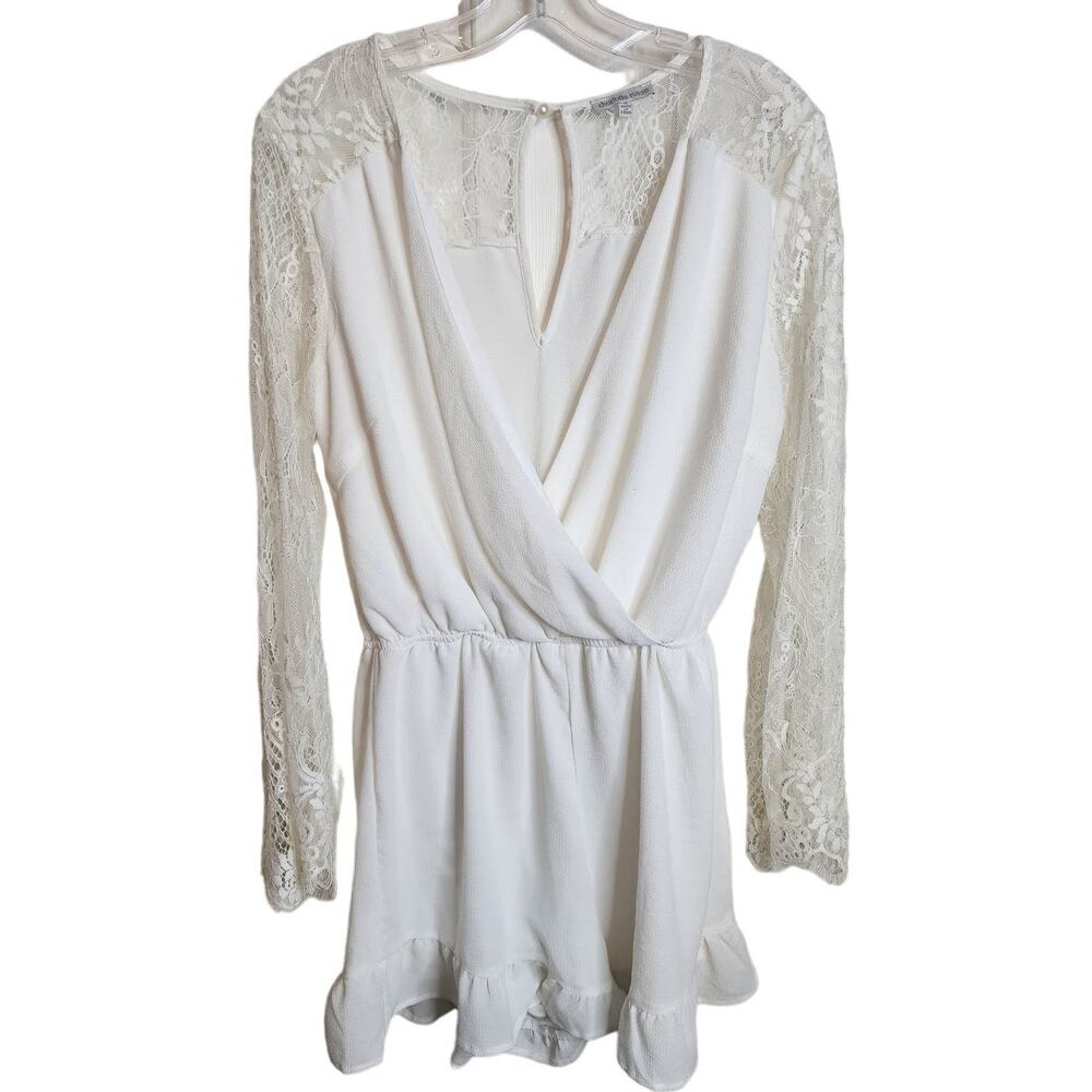 Charlotte Russe Lace Sleeve Romper, Medium